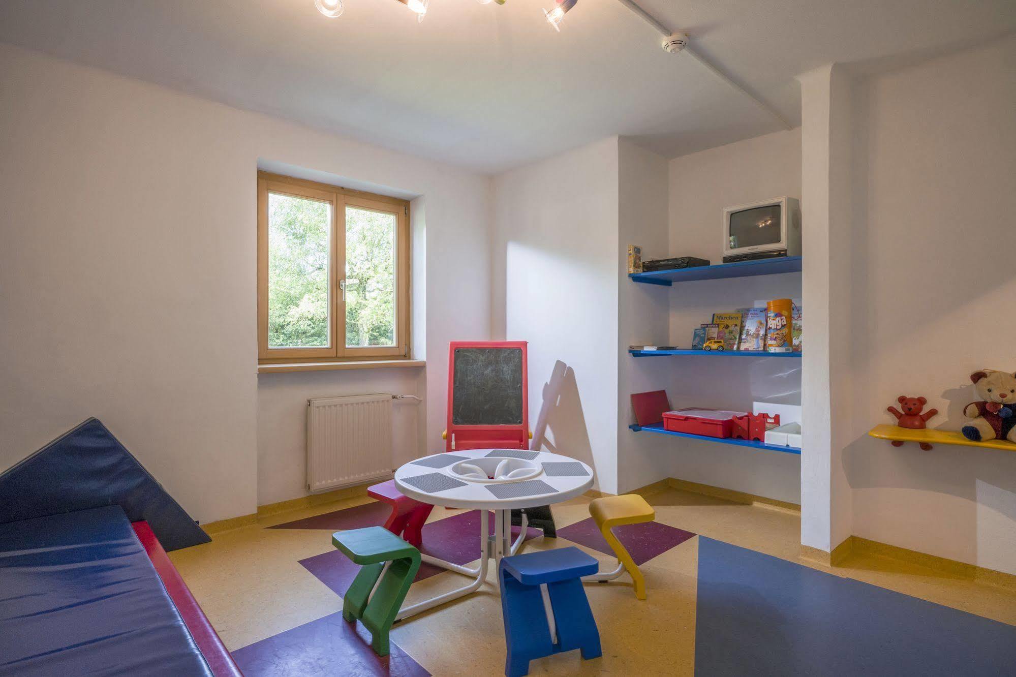Austria Hotel 4*